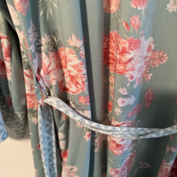Floral Kimono Robe - Picture 4 of 4